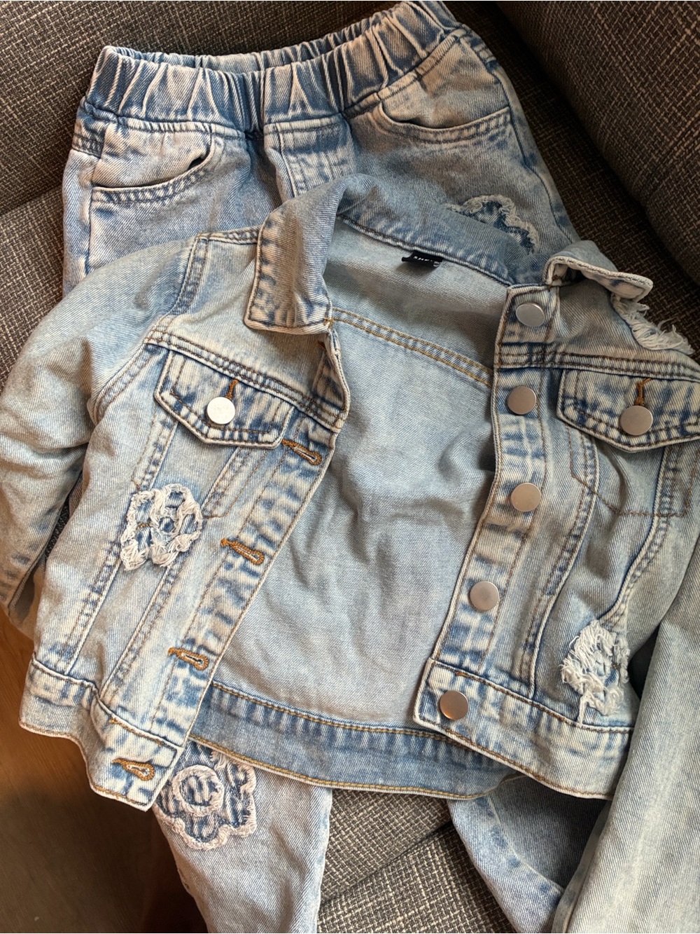 SHEIN Light Blue Distressed Denim Jacket